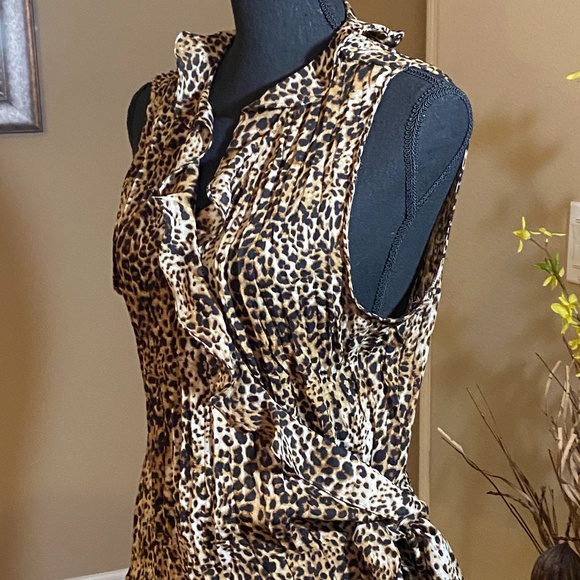 Women's Sunny Leigh Leopard Print Top - Picture 2 of 4